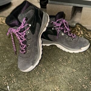 Columbia Newton Ridge Waterproof Hiking Boot Womens Size 9